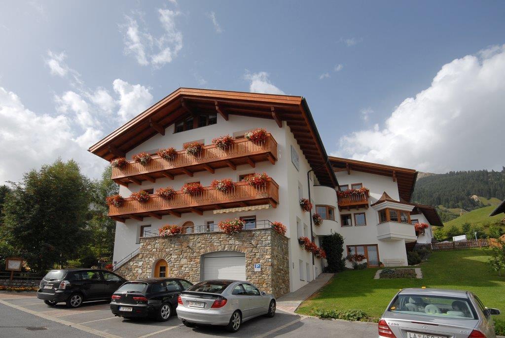 Apart Hotel Garni Kofler Fiss Ngoại thất bức ảnh